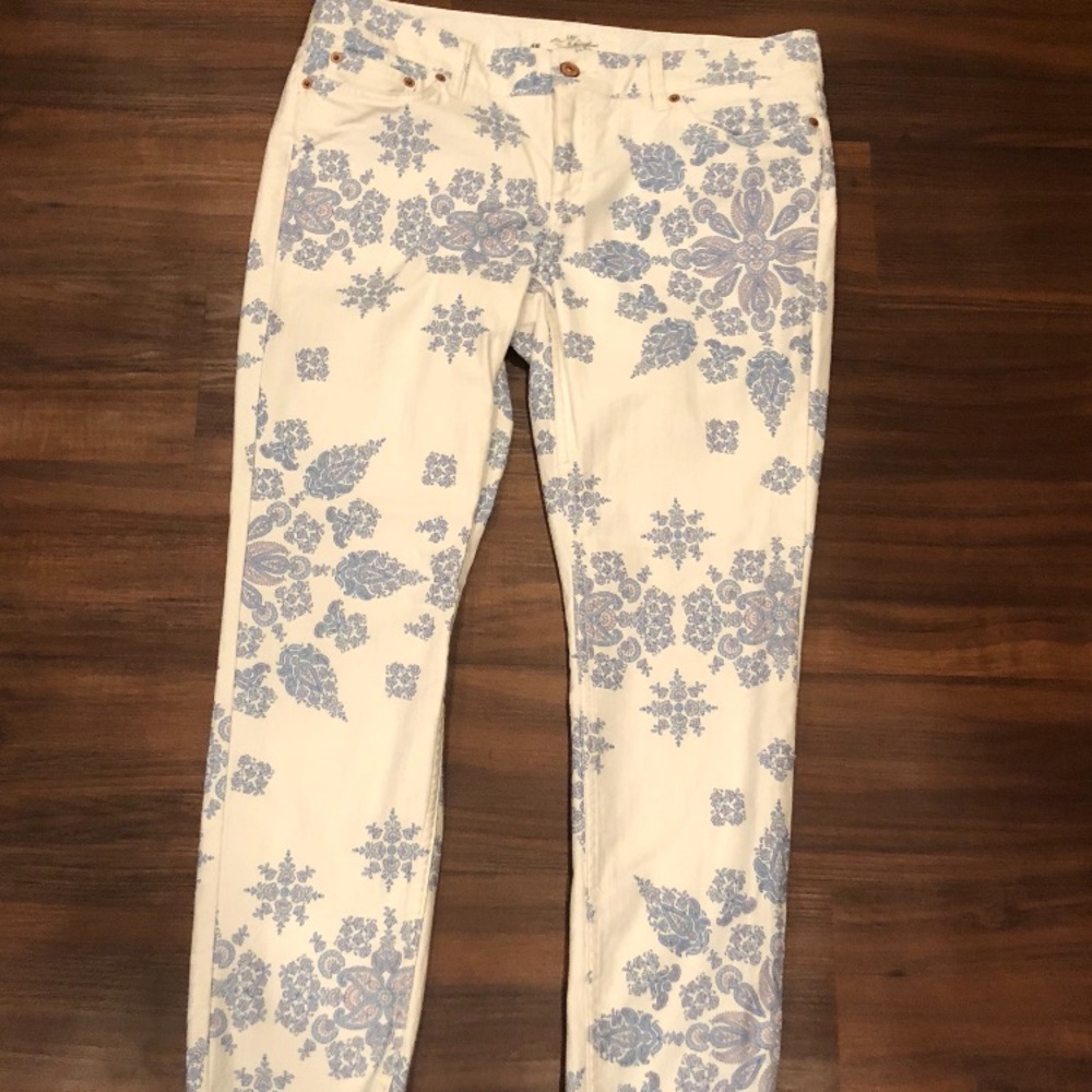 Patterned white Jeans